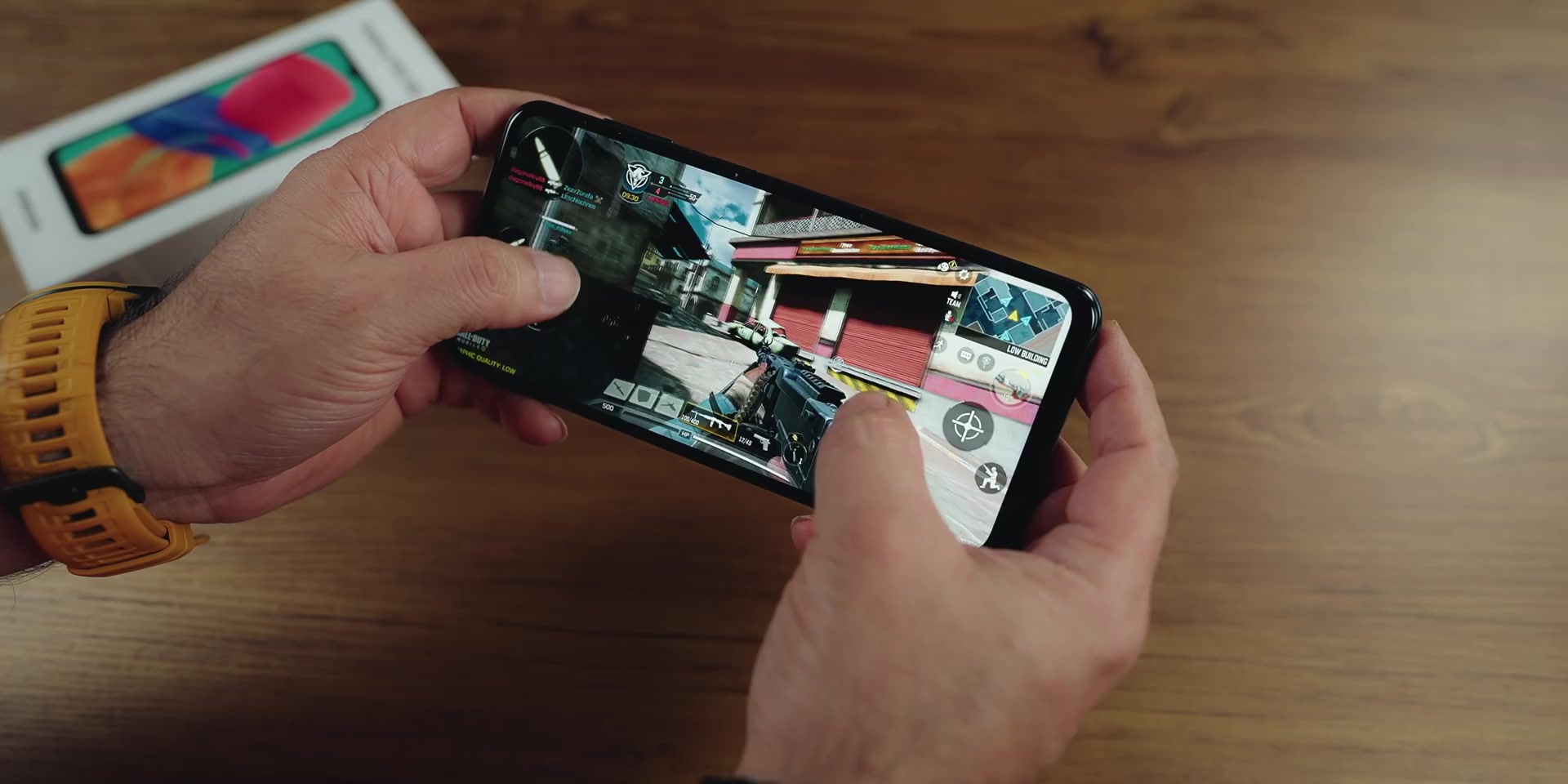 smartphone choi game,  game thu anh 1