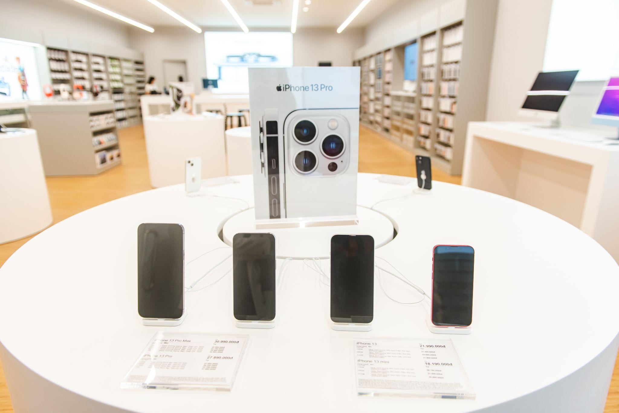 TopZone Khanh Hoi. The Gioi Di Dong anh 1