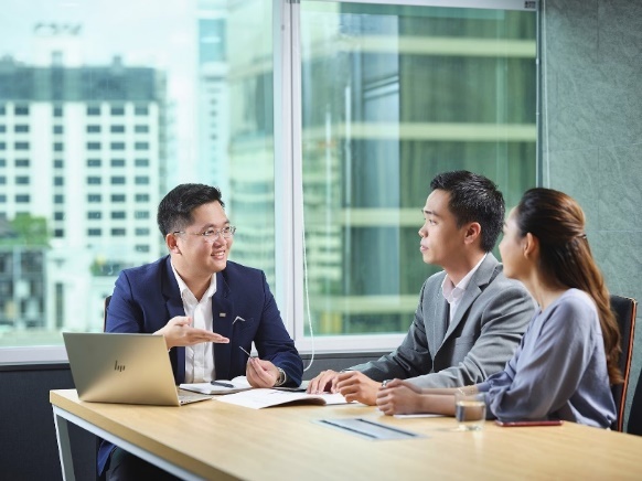 Tieu chi chon cong ty chung khoan uy tin cho nha dau tu hinh anh