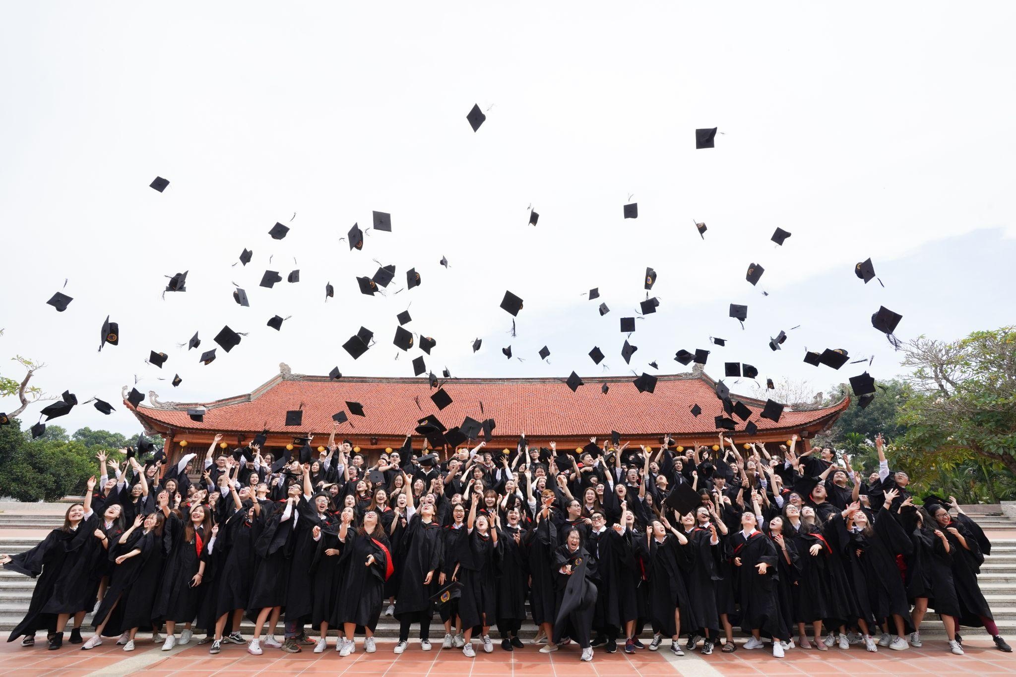 hoc bong thac si tai nang,  SIU anh 2