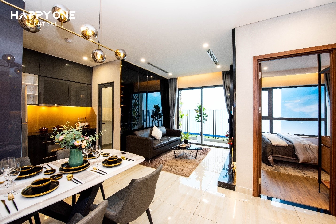 Happy One Central anh 1