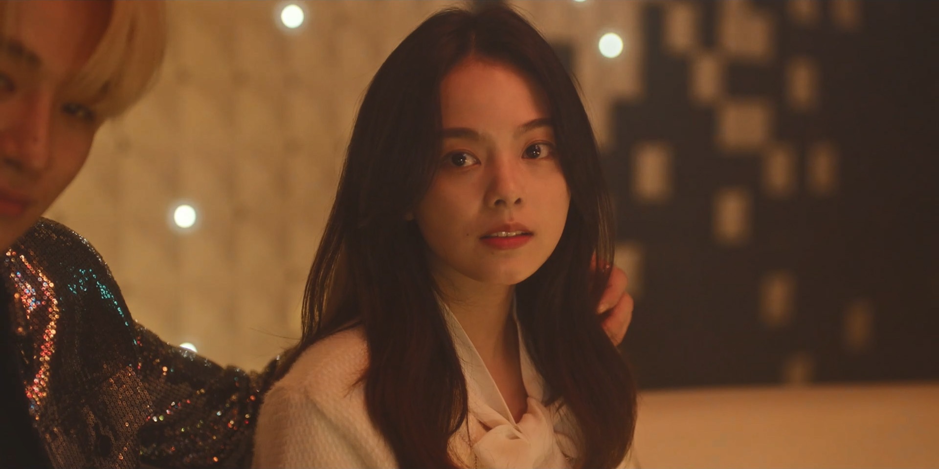 Do Bae Man,  FPT Play anh 4