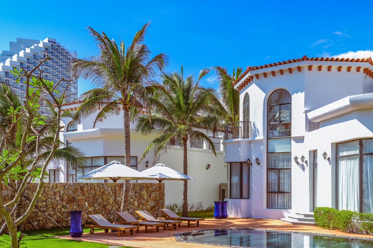 Khanh Hoa chi manh cho ha tang, bat dong san Cam Ranh huong loi hinh anh