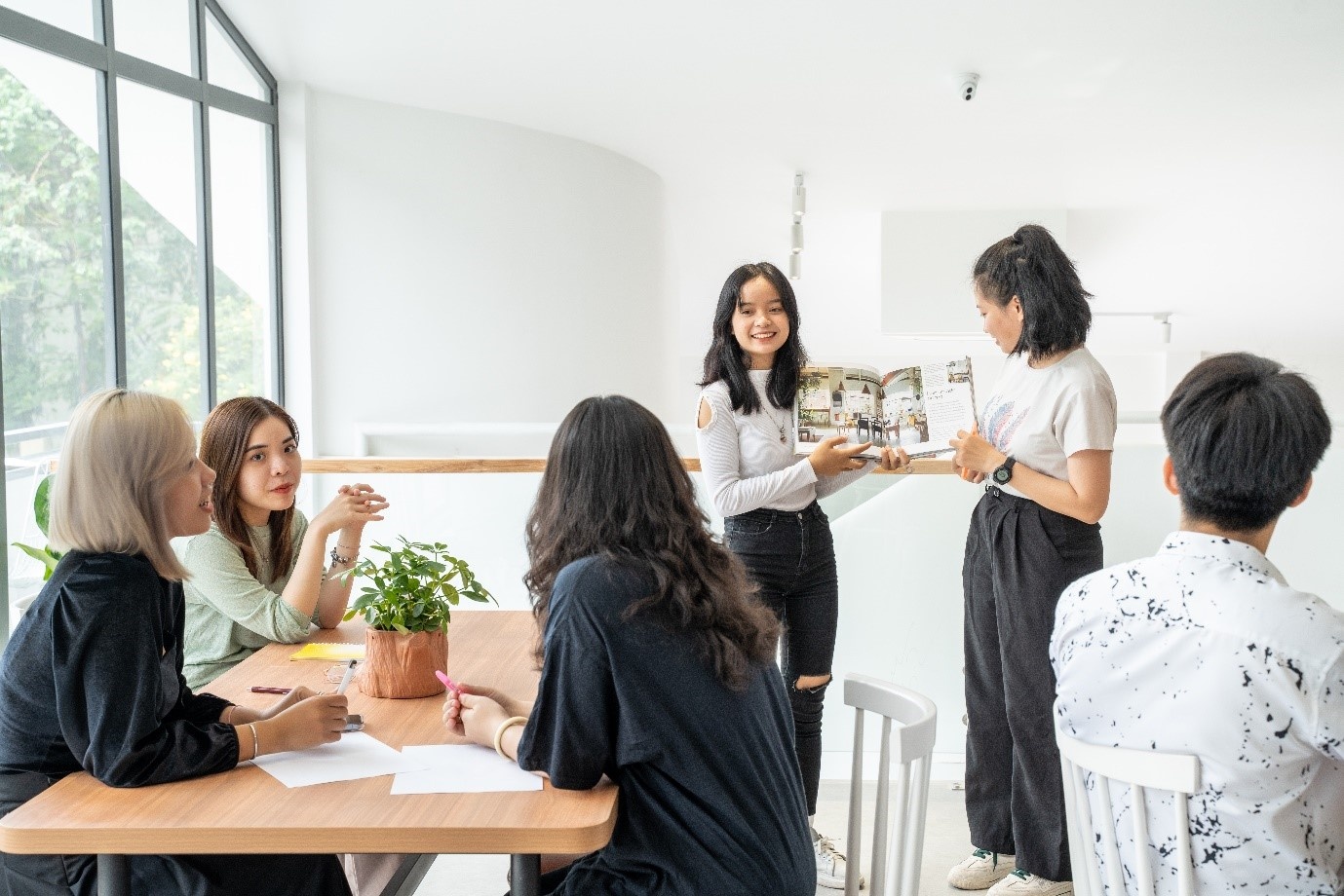 The Xoay ảnh 3 The Xoay anh 3