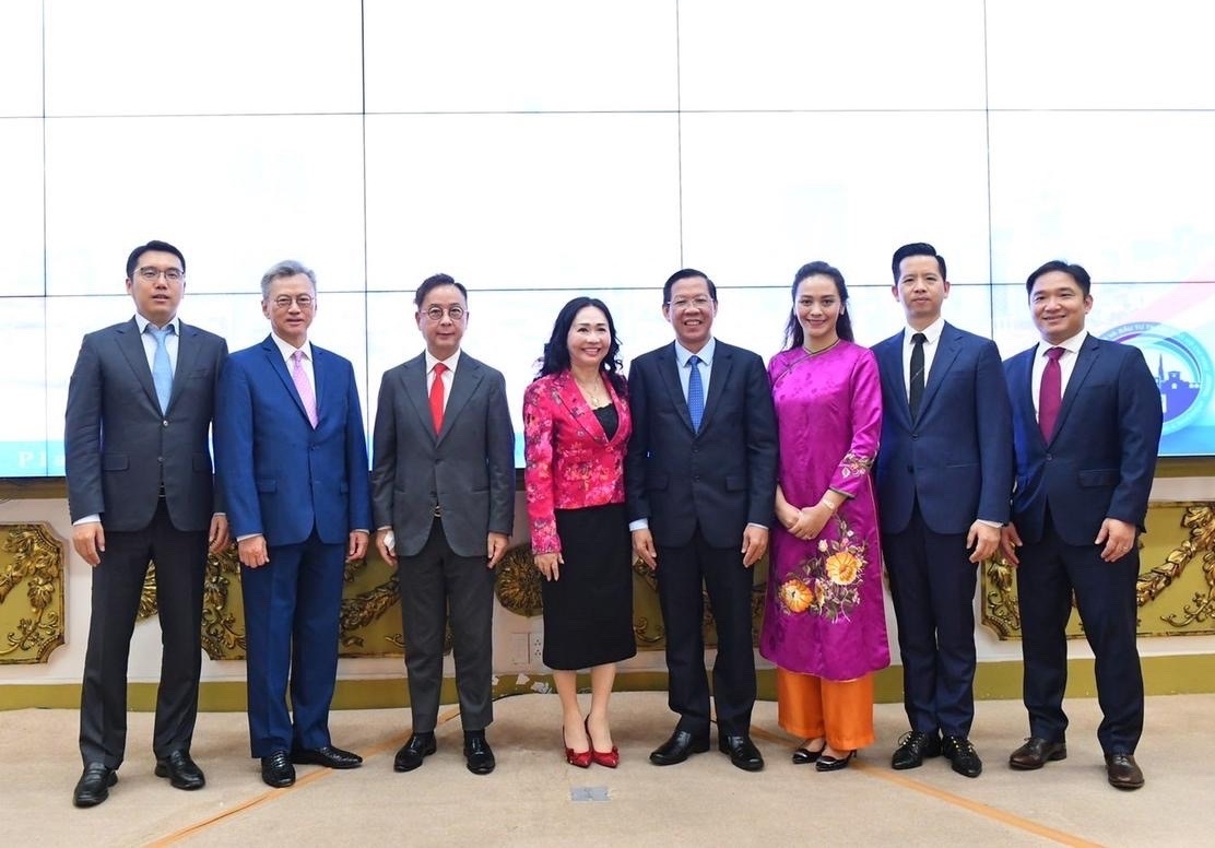 Ty phu Hong Kong muon dau tu vao TP.HCM hinh anh