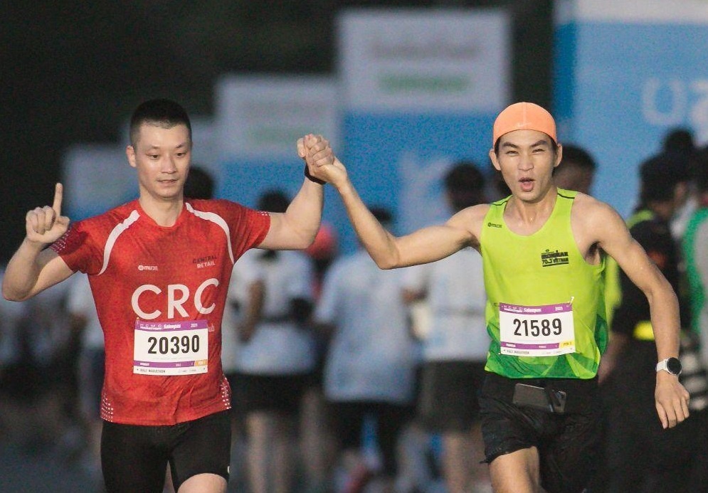 Salonpas HCMC Marathon lan thu 9 tiep lua phong trao chay bo hinh anh