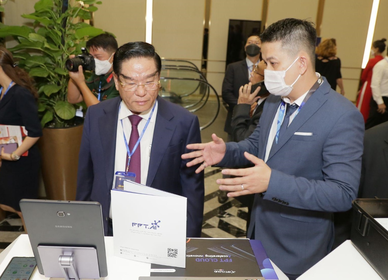 FPT trinh dien he sinh thai giai phap chuyen doi so cho TP.HCM hinh anh