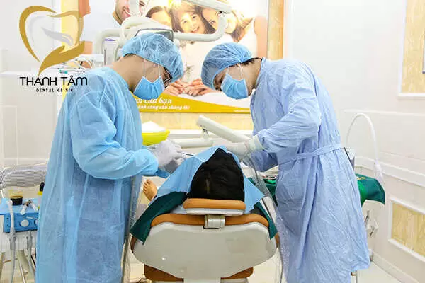 Dieu tri, cham soc rang tai he thong nha khoa Thanh Tam hinh anh