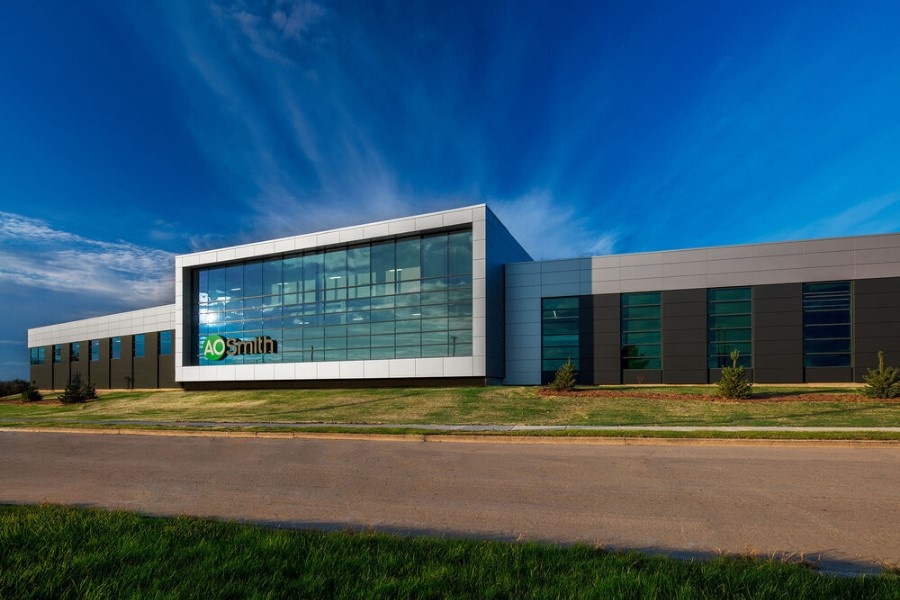 Mua may loc nuoc anh 1