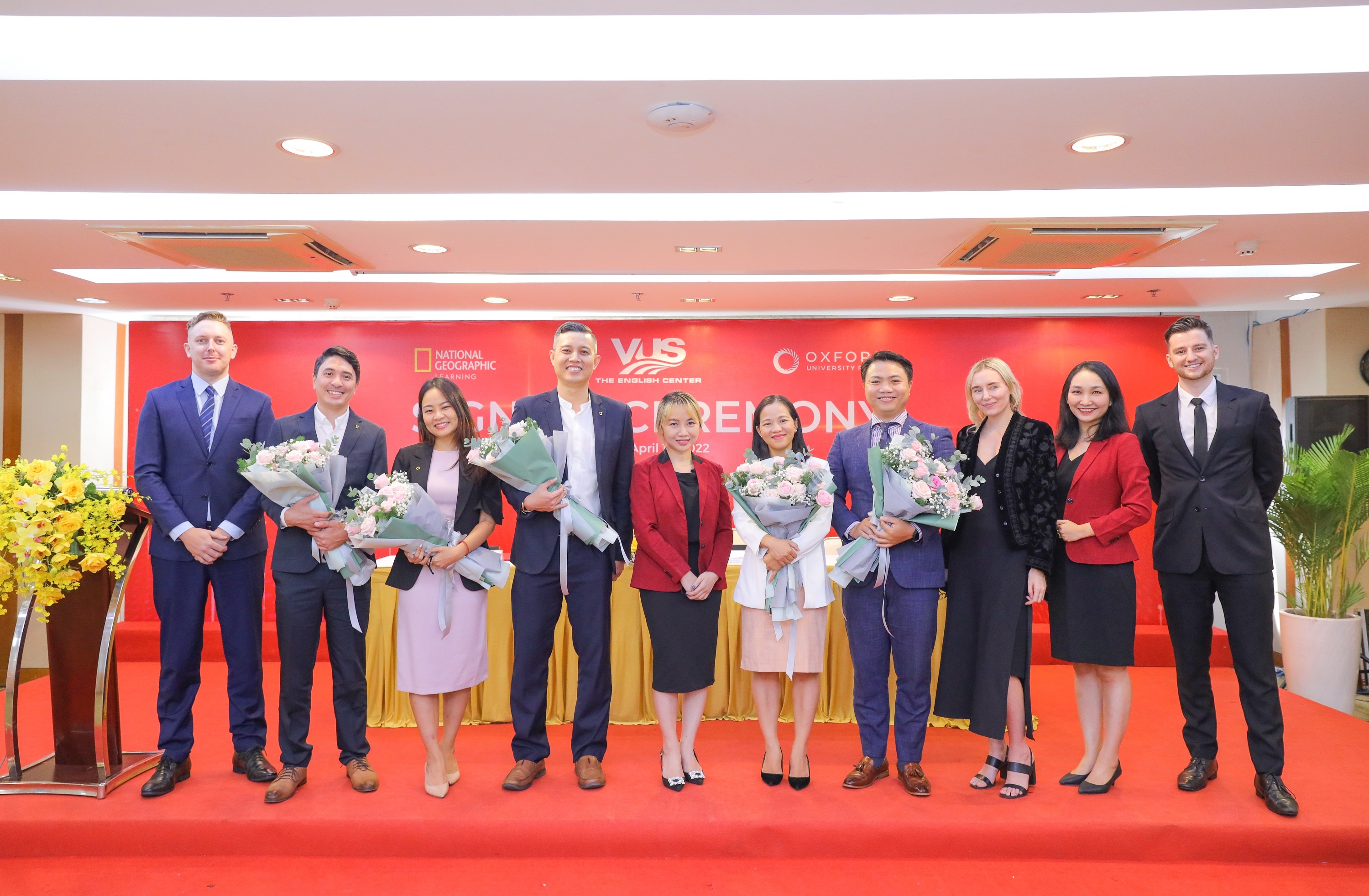 VUS,  National Geographic Learning anh 4