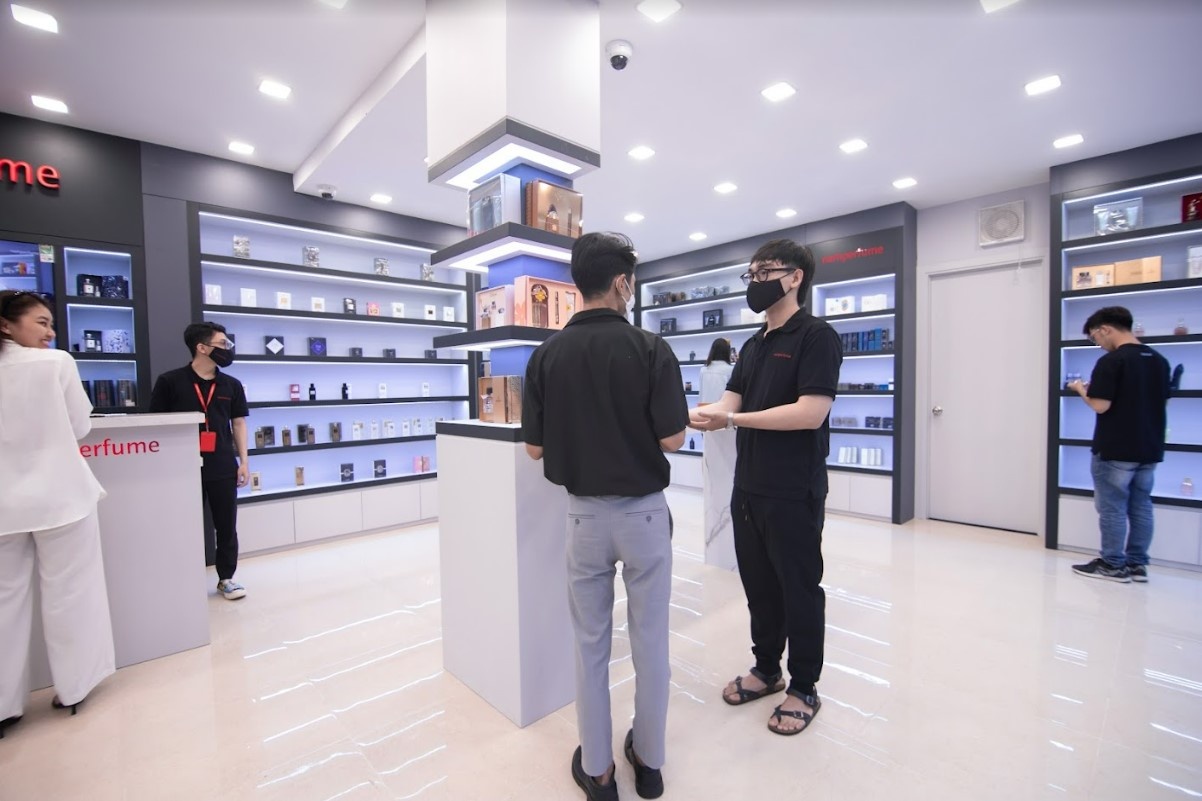 Namperfume va cam nang chinh phuc gioi mo dieu nuoc hoa Viet Nam hinh anh