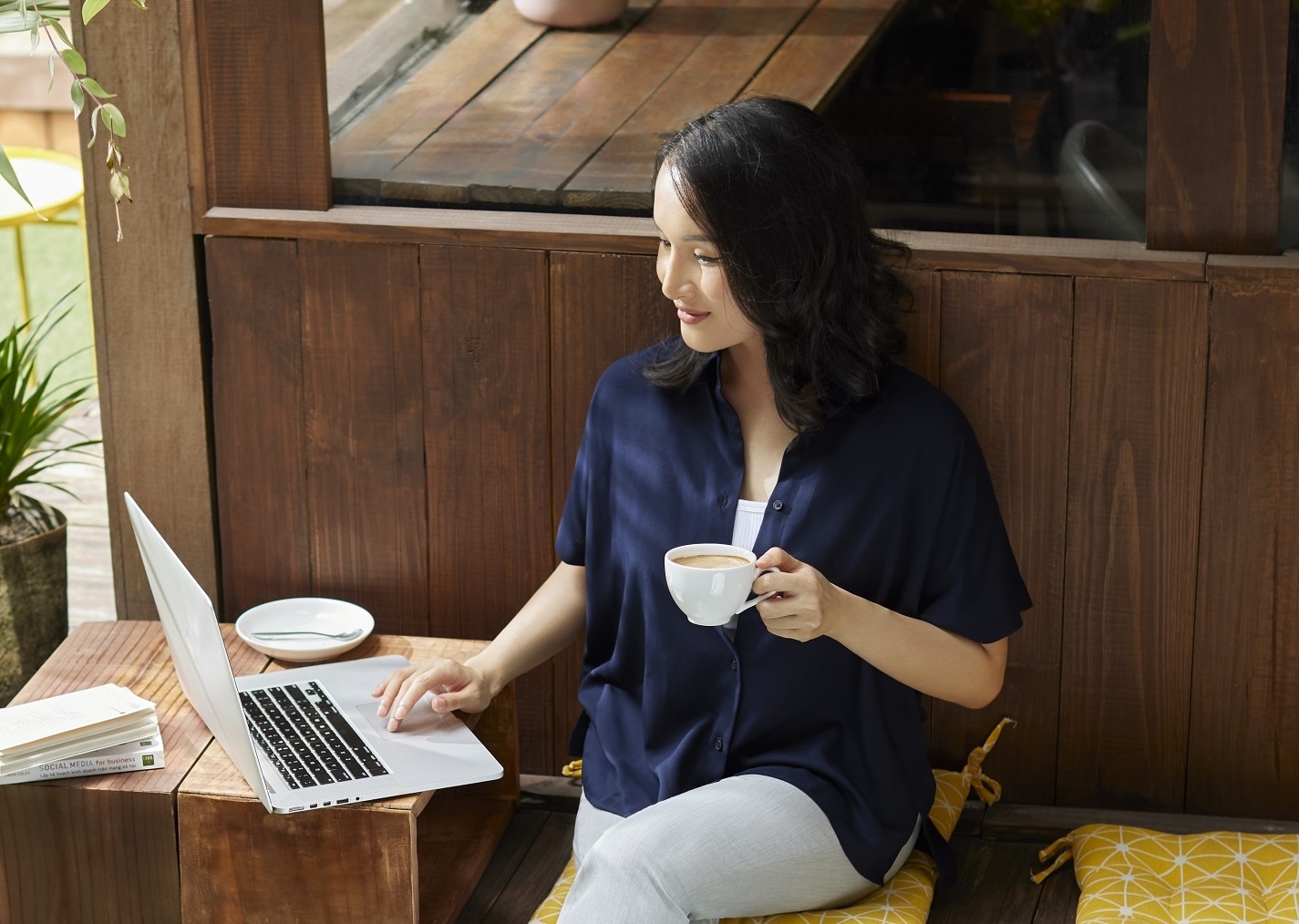 Giang Oi: 'TP.HCM la noi nhung nguoi la tro thanh nguoi than' hinh anh