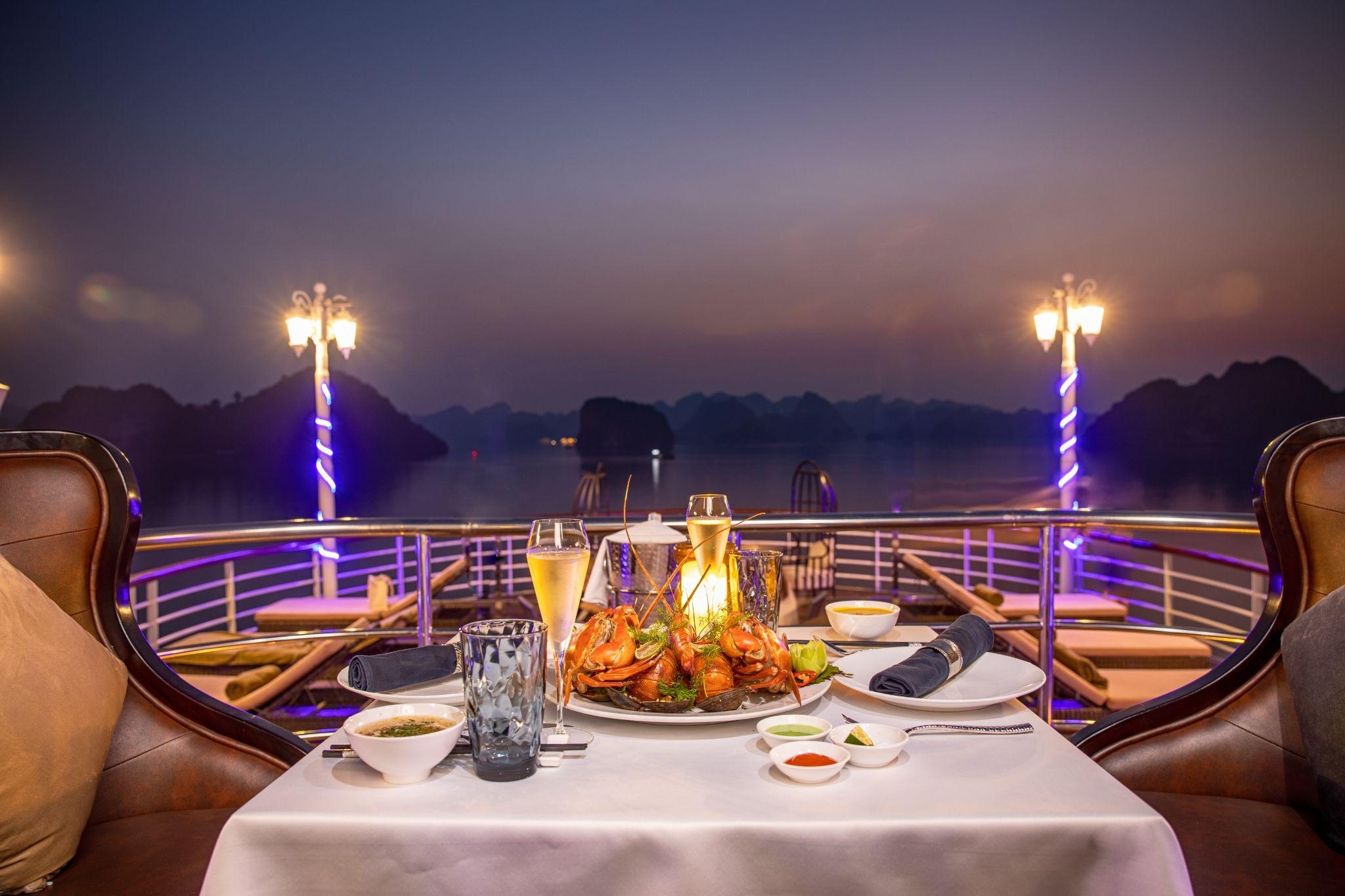 du thuyen Paradise Elegance anh 3