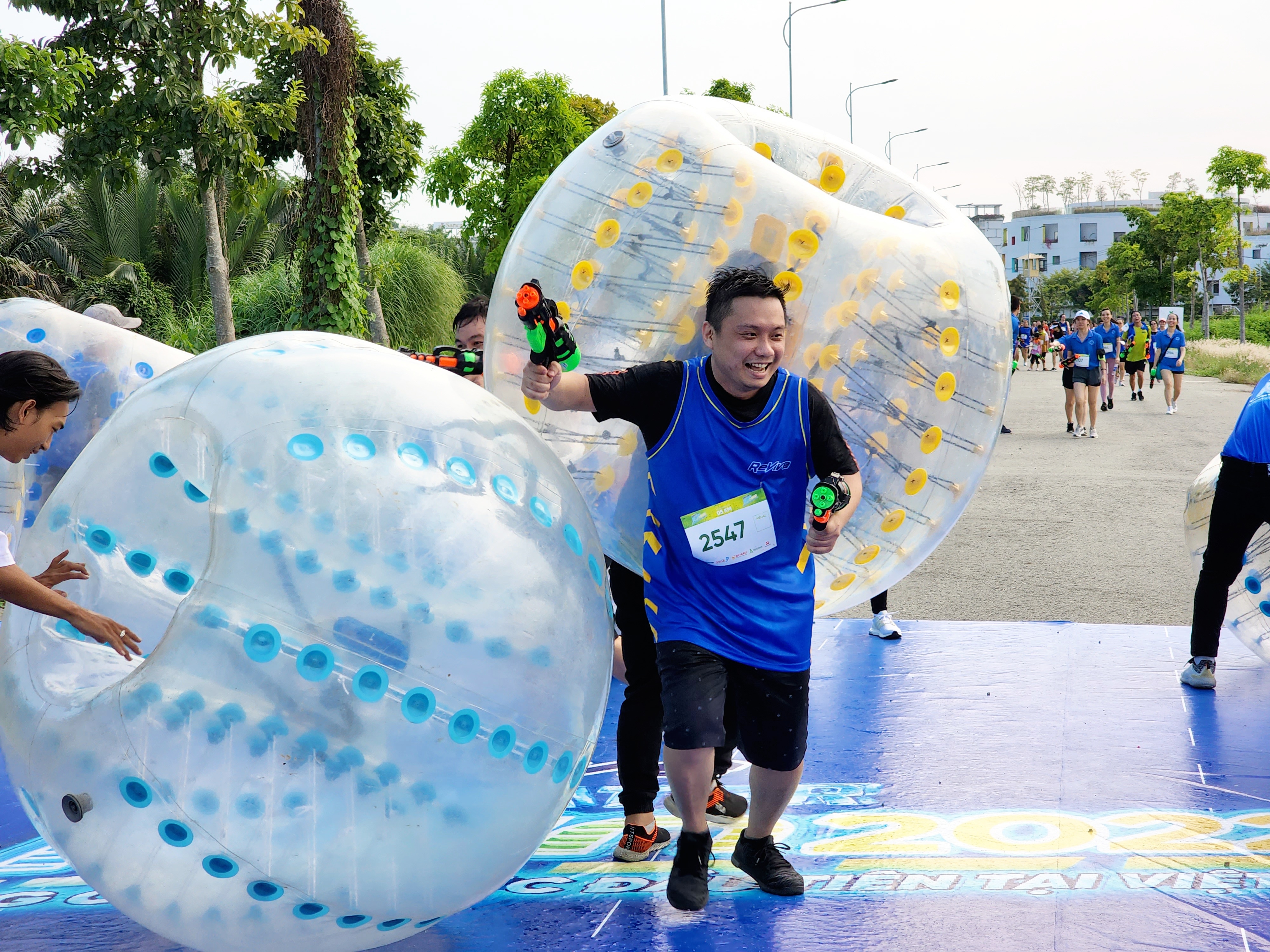 smartphone cao cap,  smartphone chong nuoc anh 6