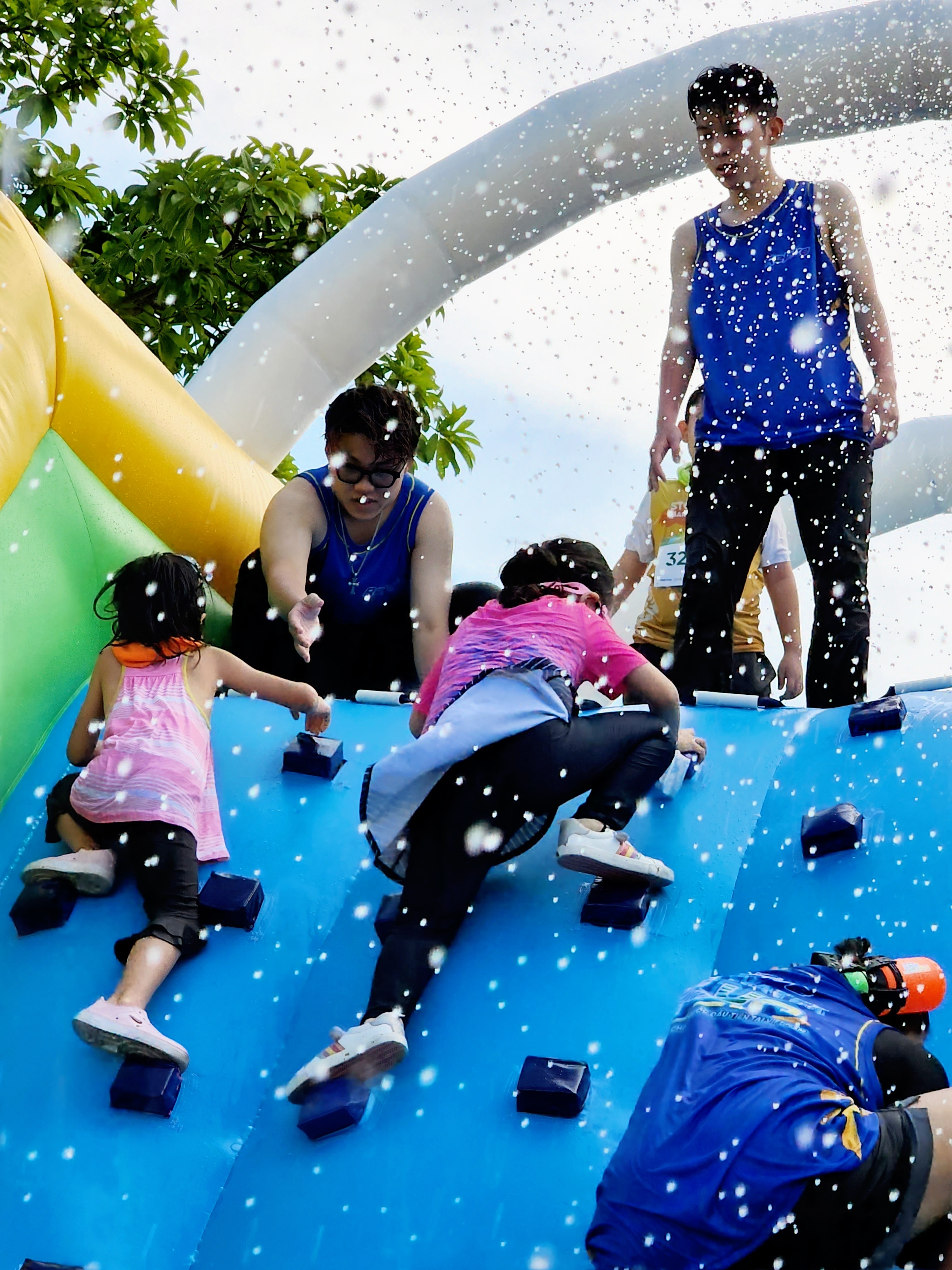 smartphone cao cap,  smartphone chong nuoc anh 10