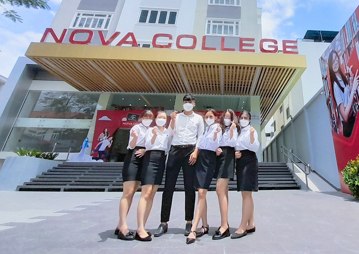 Co hoi co viec lam ngay khi tot nghiep nganh dich vu tai Nova College hinh anh