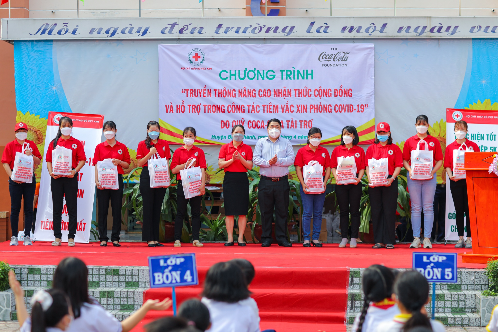 phong chong Covid-19 anh 10