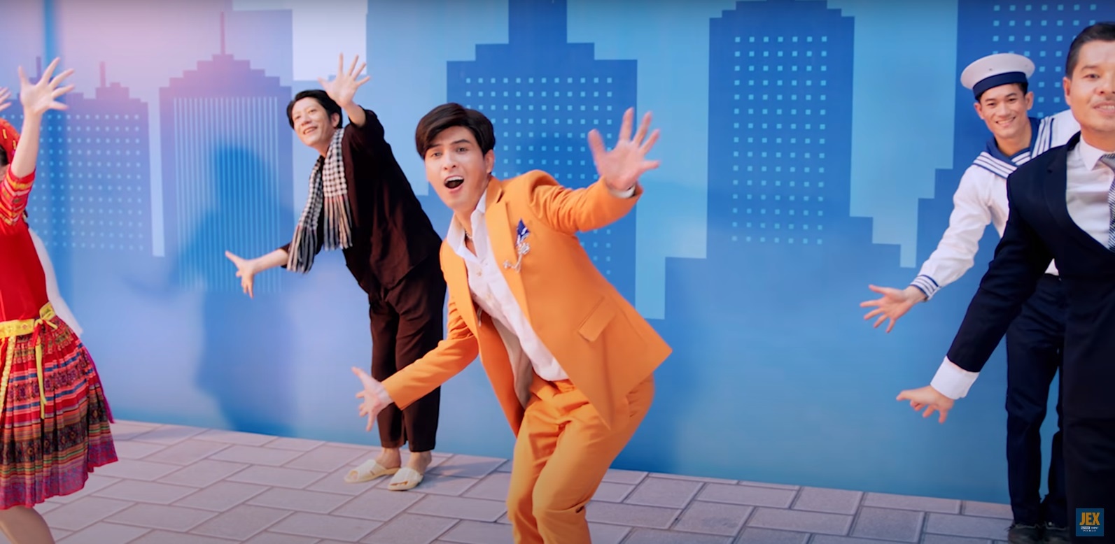 Hồ Quang Hiếu, Vì sống là động ảnh 1 Ho Quang Hieu, Vi song la dong anh 1