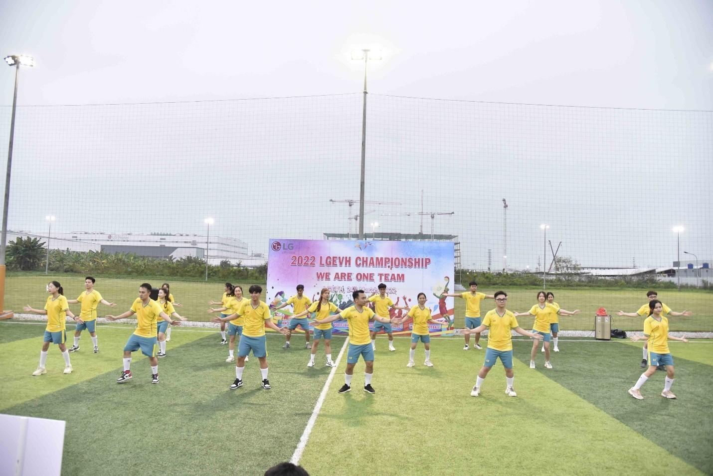 tuyen dung,  nhan su anh 2