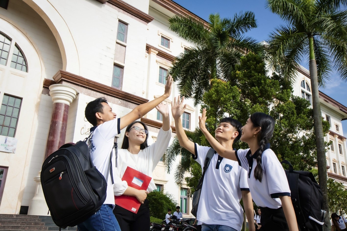 Chon truong dai hoc 2022 anh 1