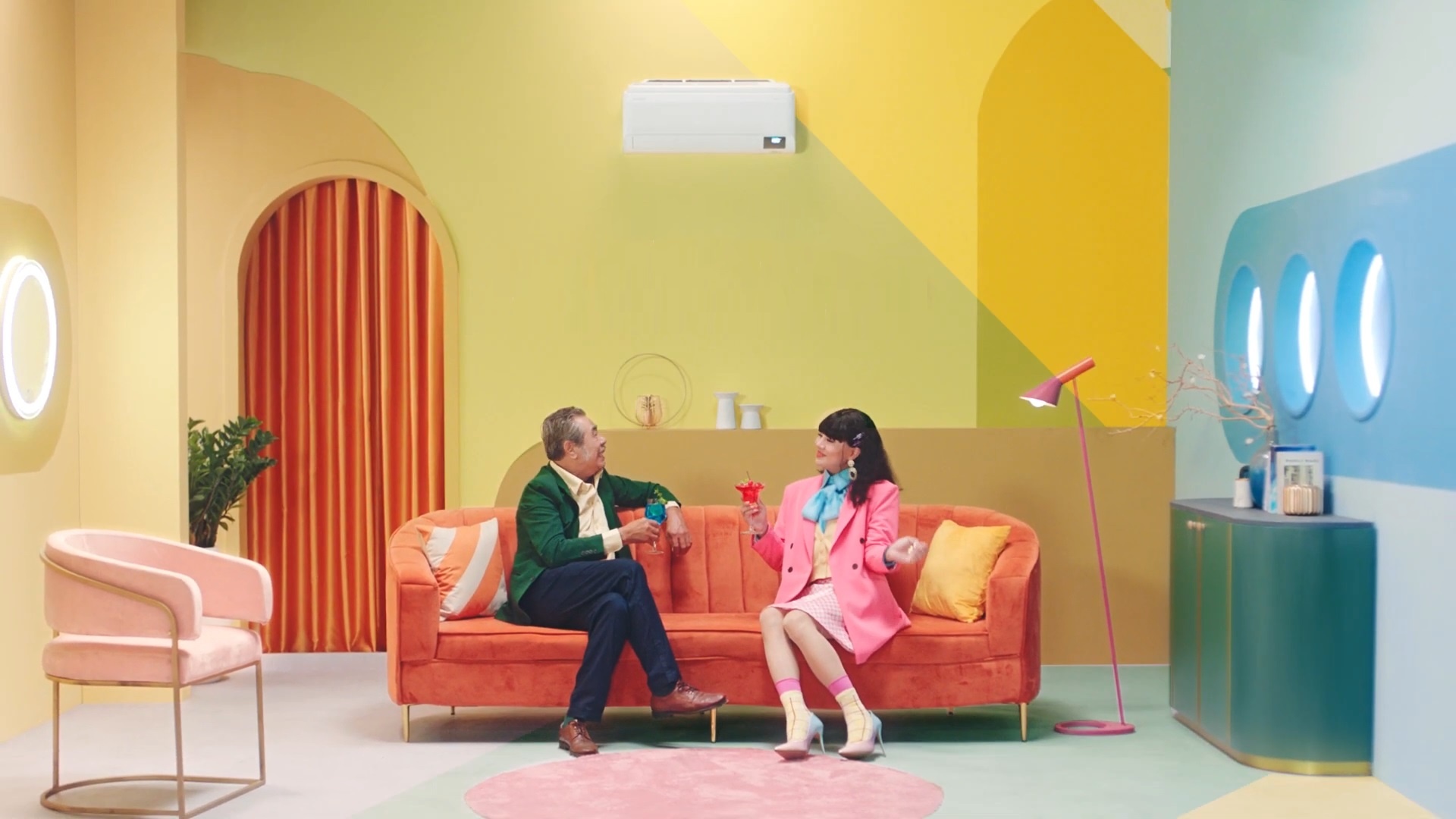 MV 'Giai cuu mua nong' he lo bi quyet lam mat ngay he hinh anh