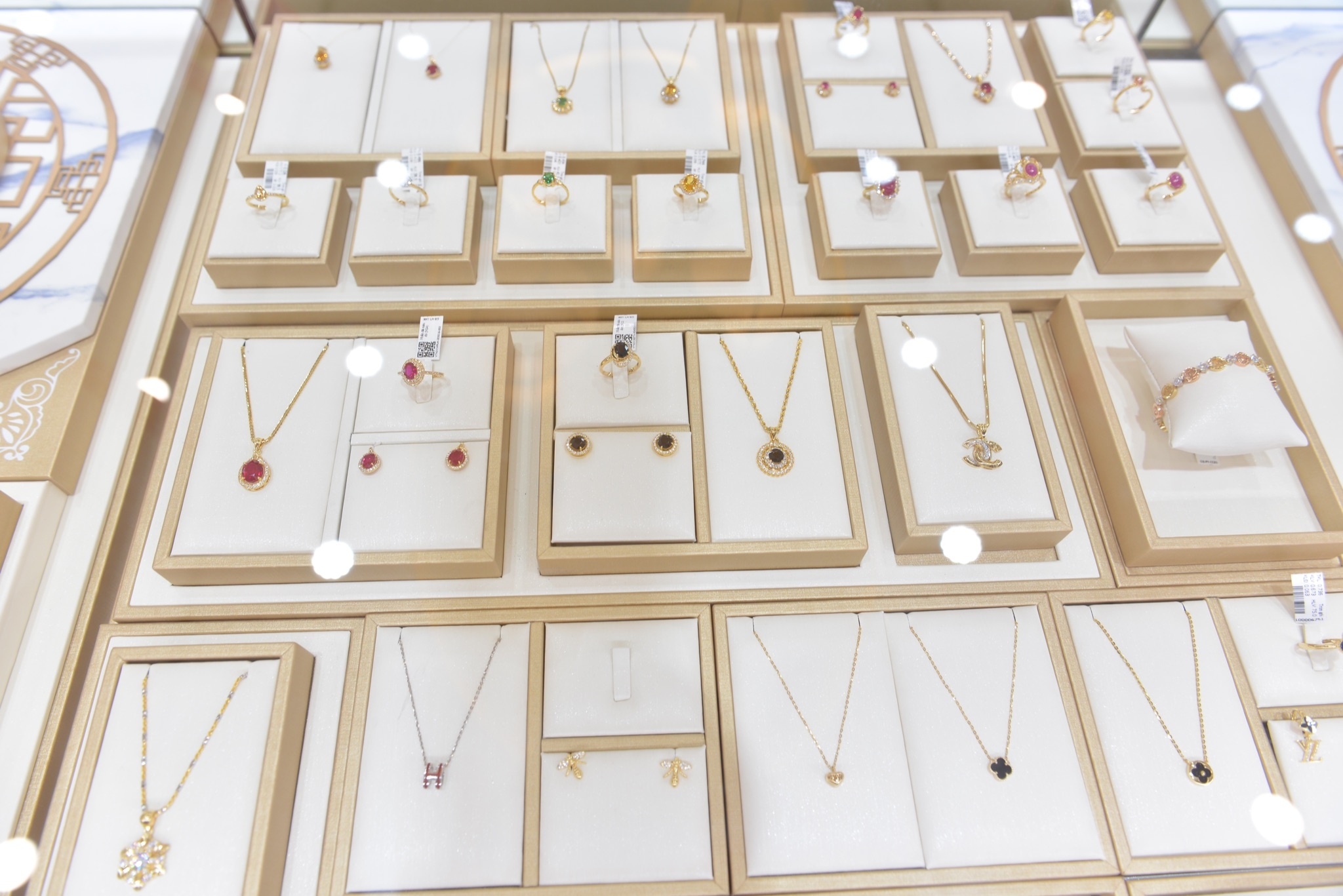 vang bac da quy,  Bao Tin Manh Hai anh 5