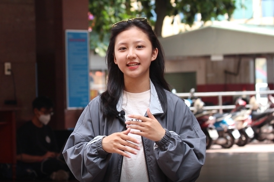 Gen Z bat ngo khi lan dau trai nghiem nghe nhac bang AI hinh anh