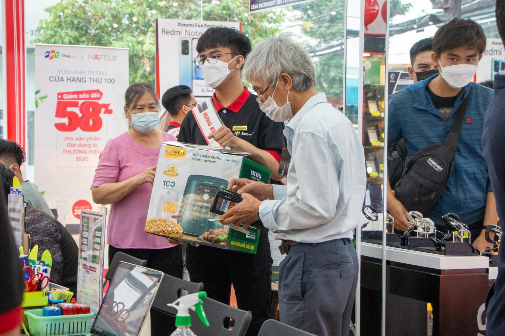 Do gia dung FPT Shop anh 5