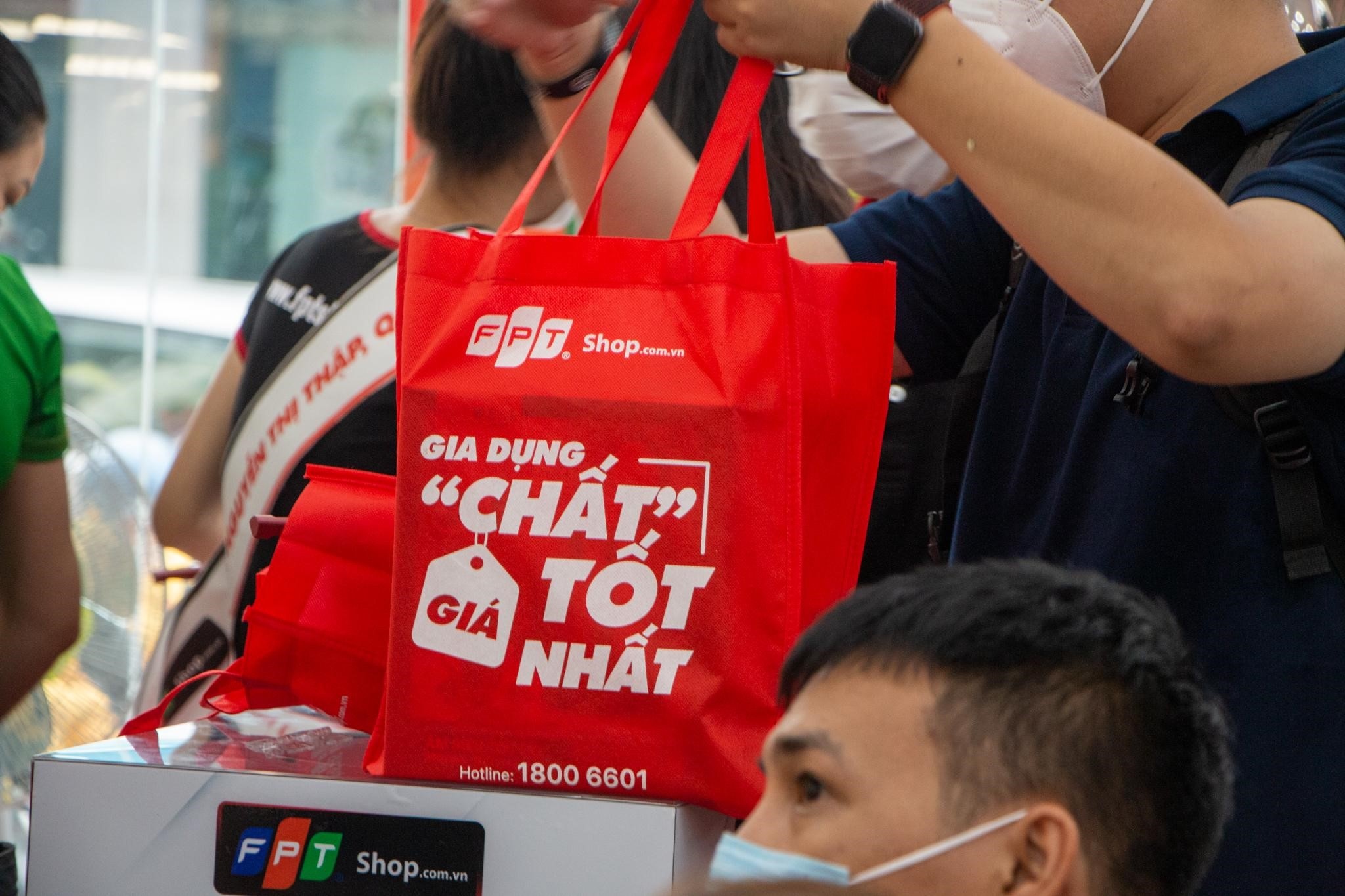 Do gia dung FPT Shop anh 6