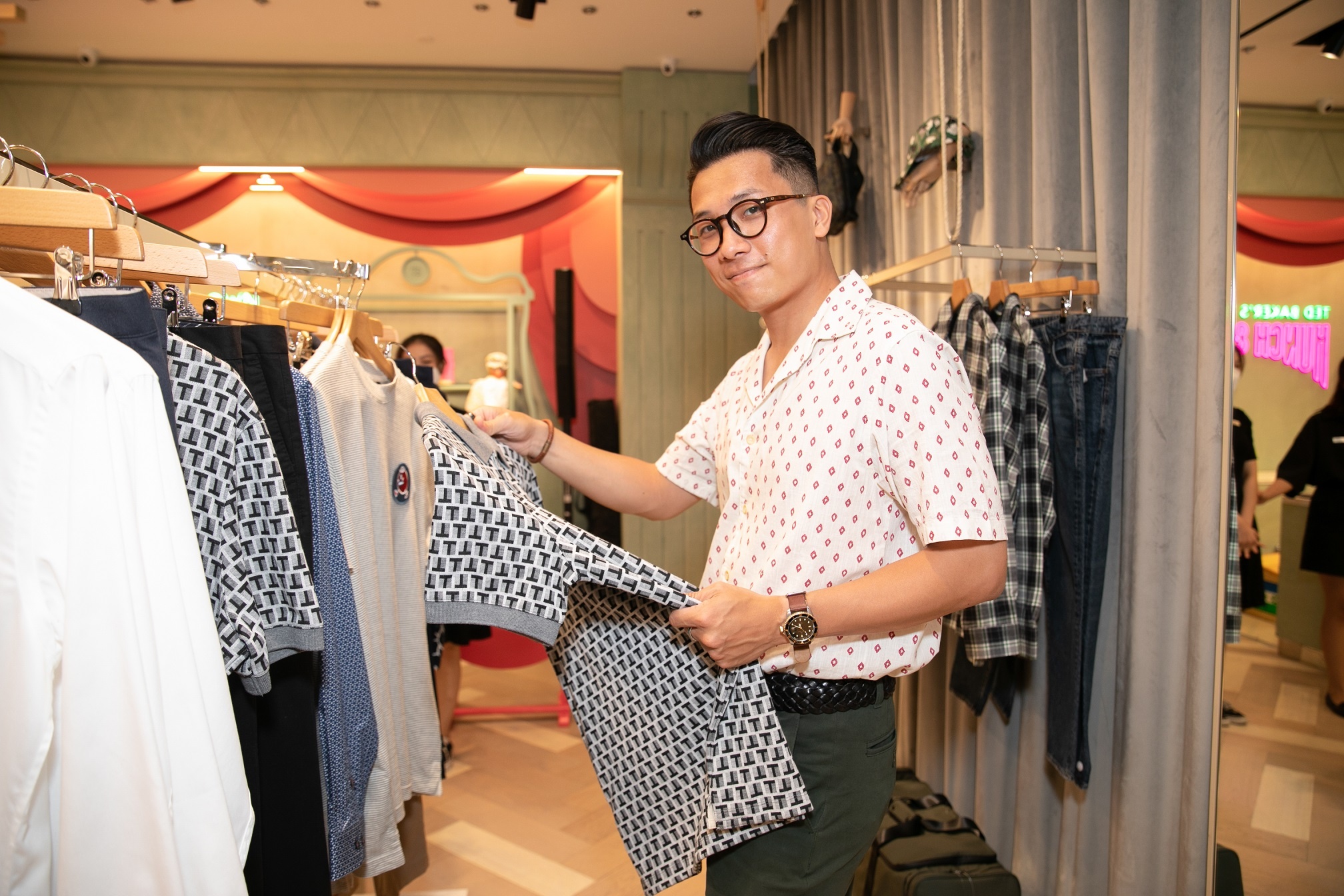 khai truong Ted Baker anh 12