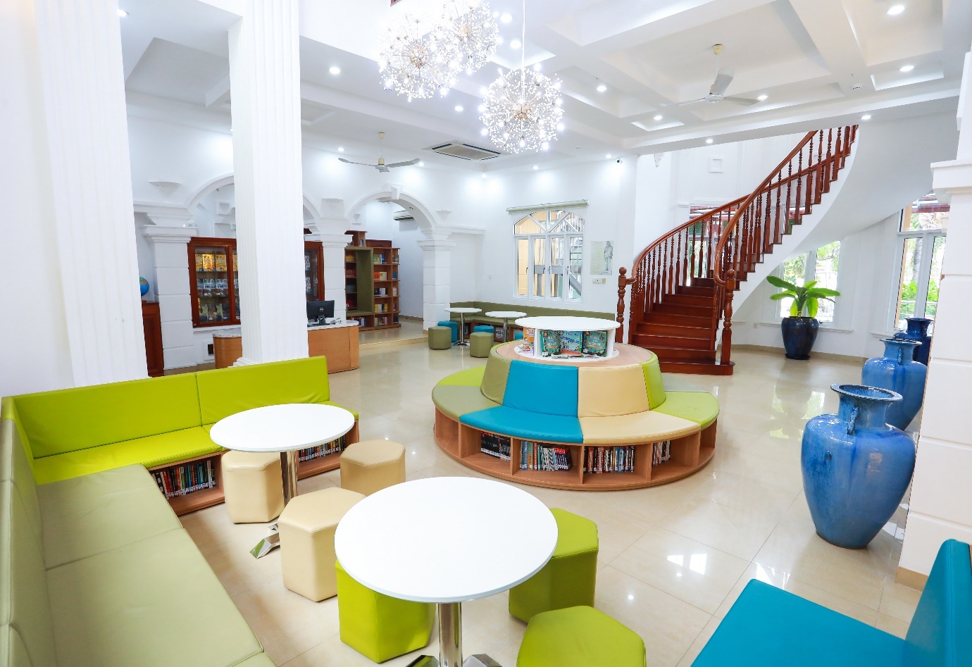 Truong quoc te tai Viet Nam anh 4