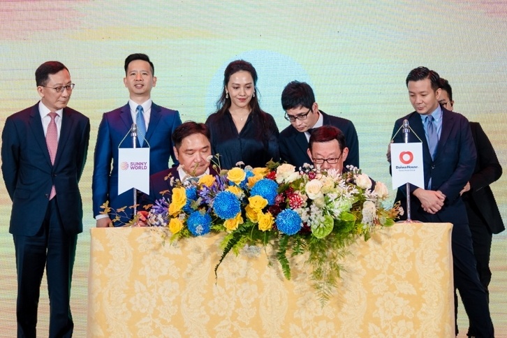 Sunny World ky hop tac chien luoc voi hai doi tac Nhat Ban hinh anh