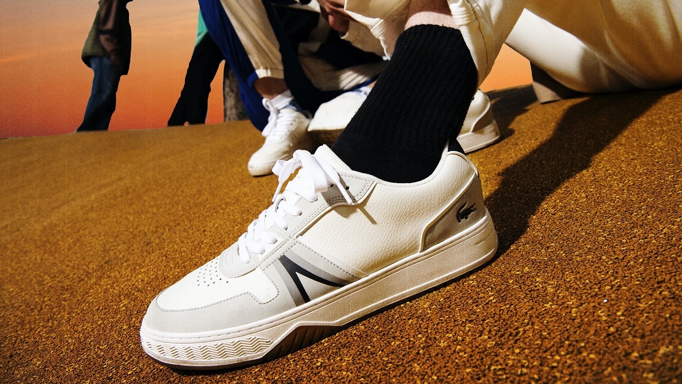 Kham pha the gioi da sac cung bo doi Lacoste L001-L002 hinh anh