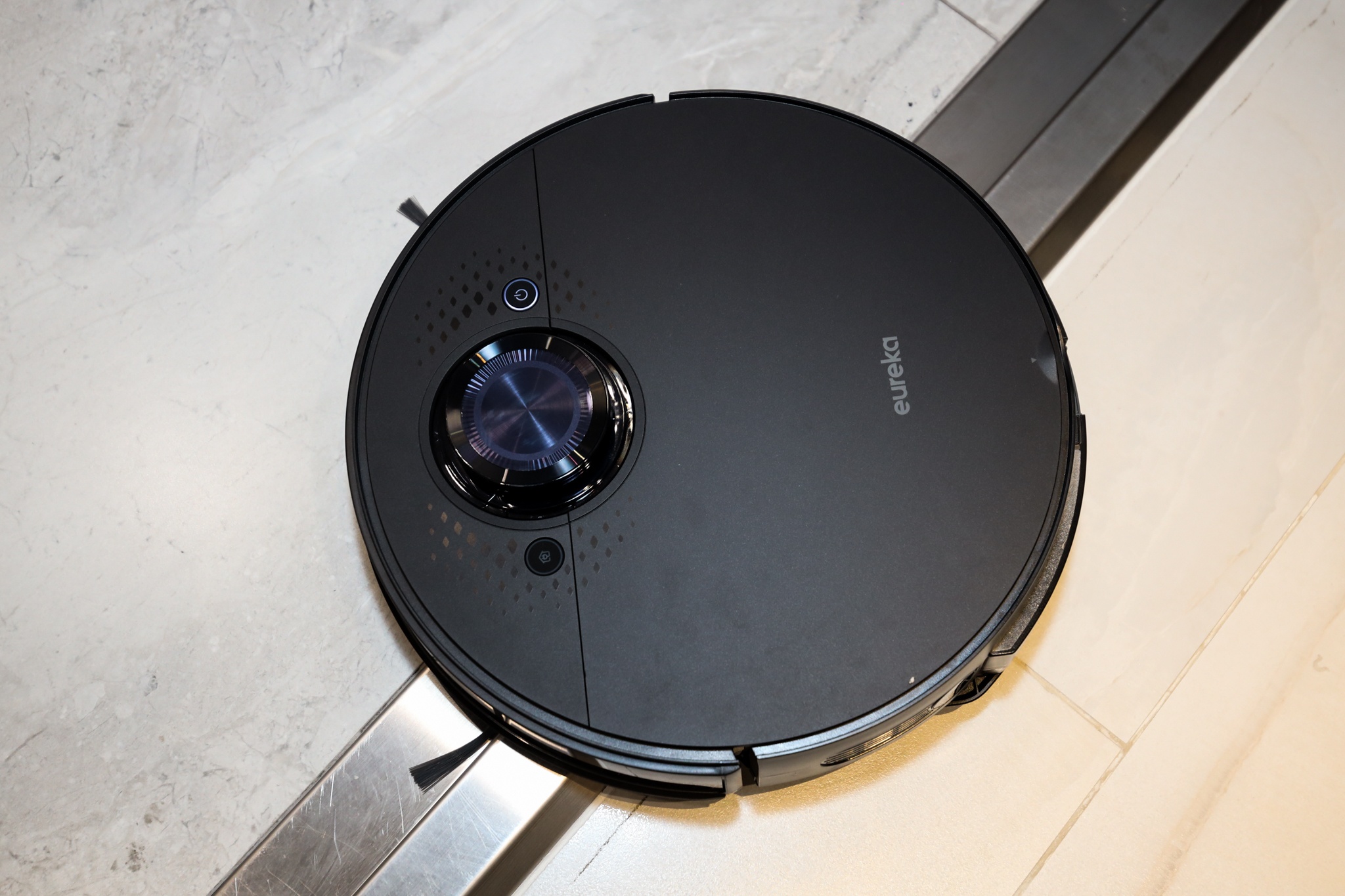 robot hut bui,  don dep nha cua anh 2