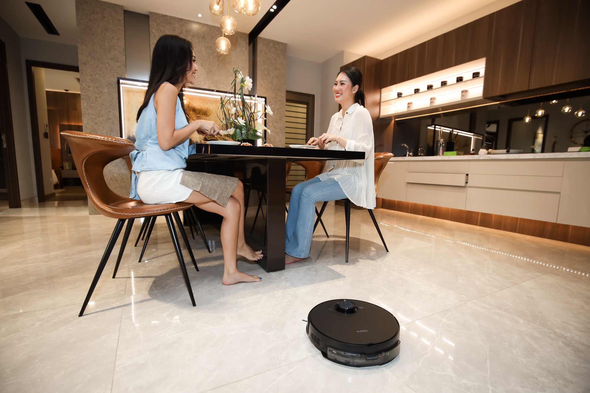 robot hut bui,  don dep nha cua anh 9