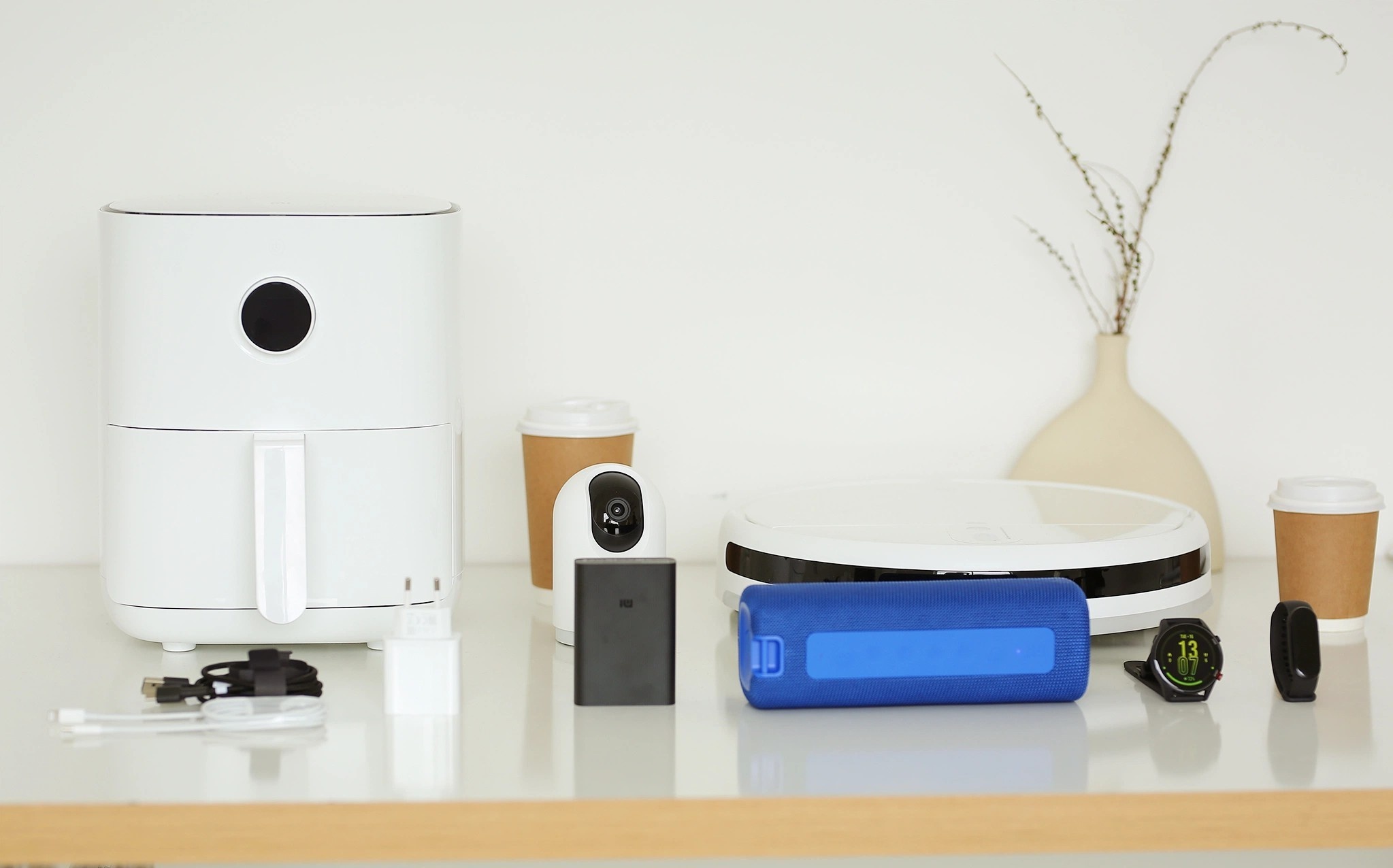 May loc khong khi va robot hut bui Xiaomi giam den 40% tai FPT Shop hinh anh