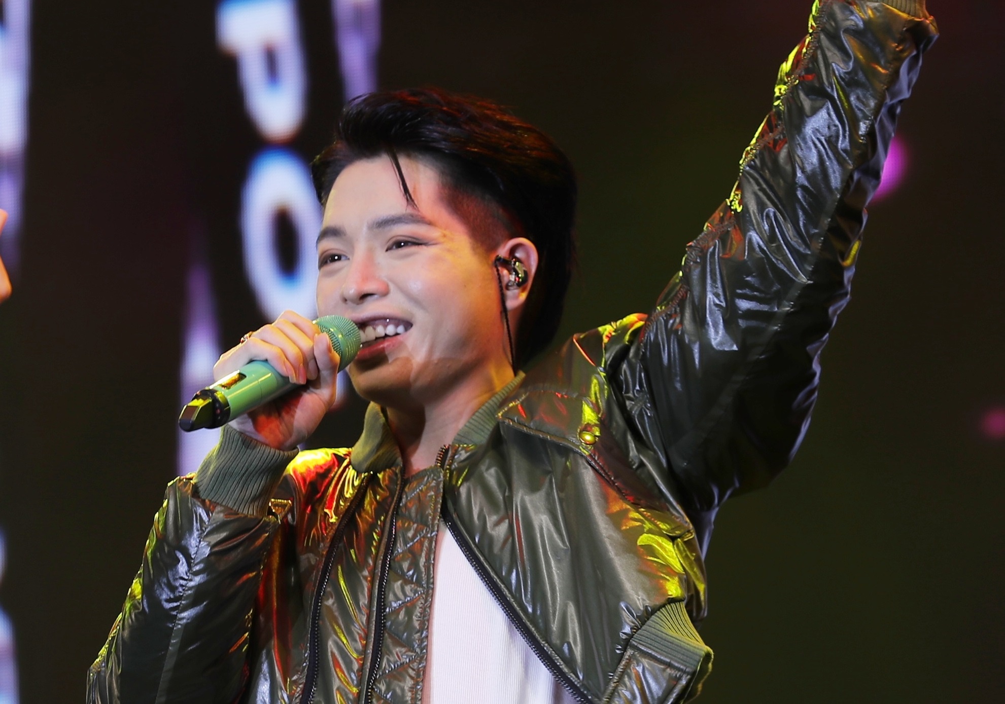 13.000 ban tre Tay Nguyen tham gia Happy Bee 11 hinh anh