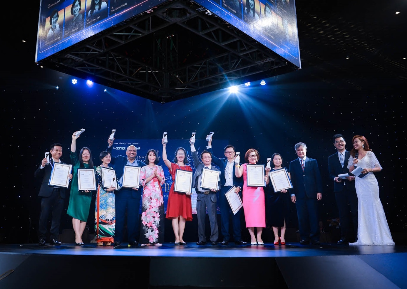 Giai 'Oscar' nhan su Vietnam HR Awards 2022 tro lai voi 6 hang muc moi hinh anh