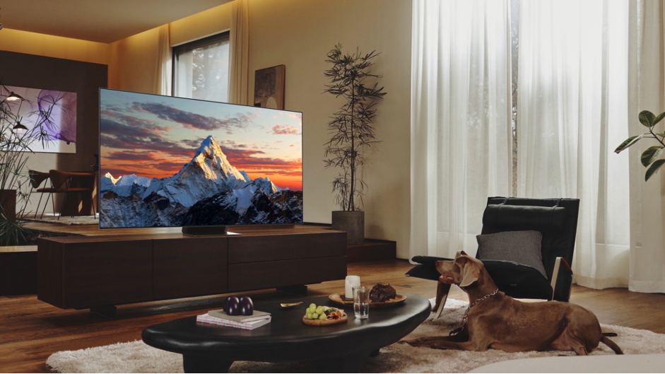 TV 8K gia bao nhieu anh 2