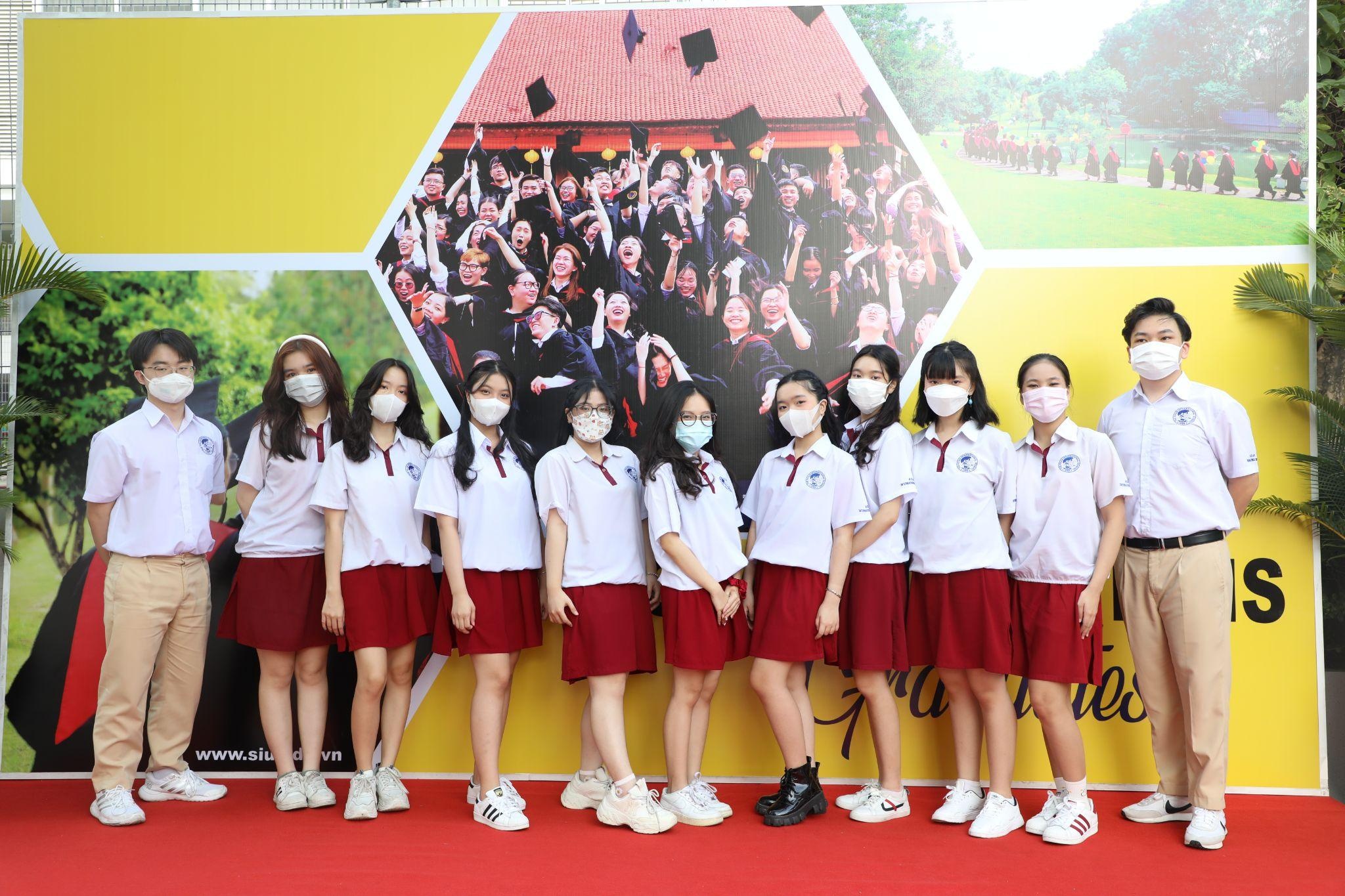 Truong Quoc te A Chau anh 2