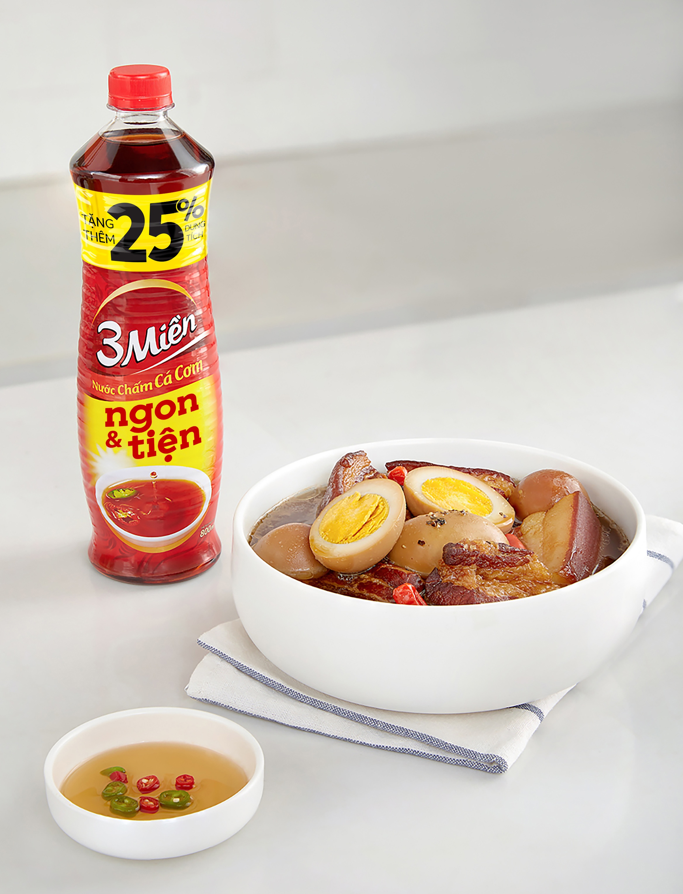 Uniben,  nuoc cham ca com 3 Mien anh 3