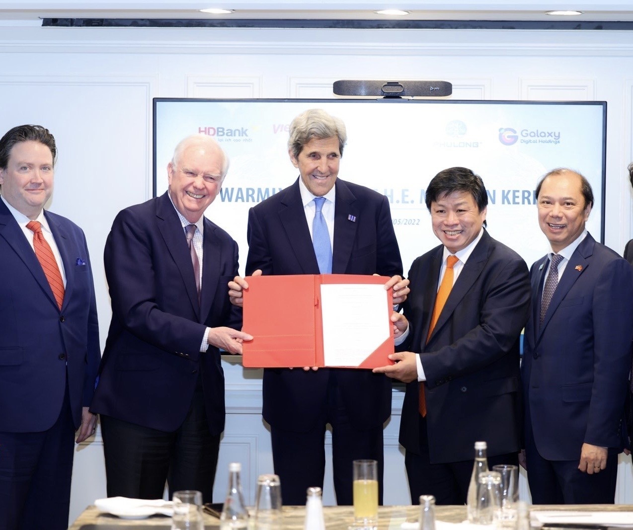 Nguyen Thi Phuong Thao,  Sovico anh 2