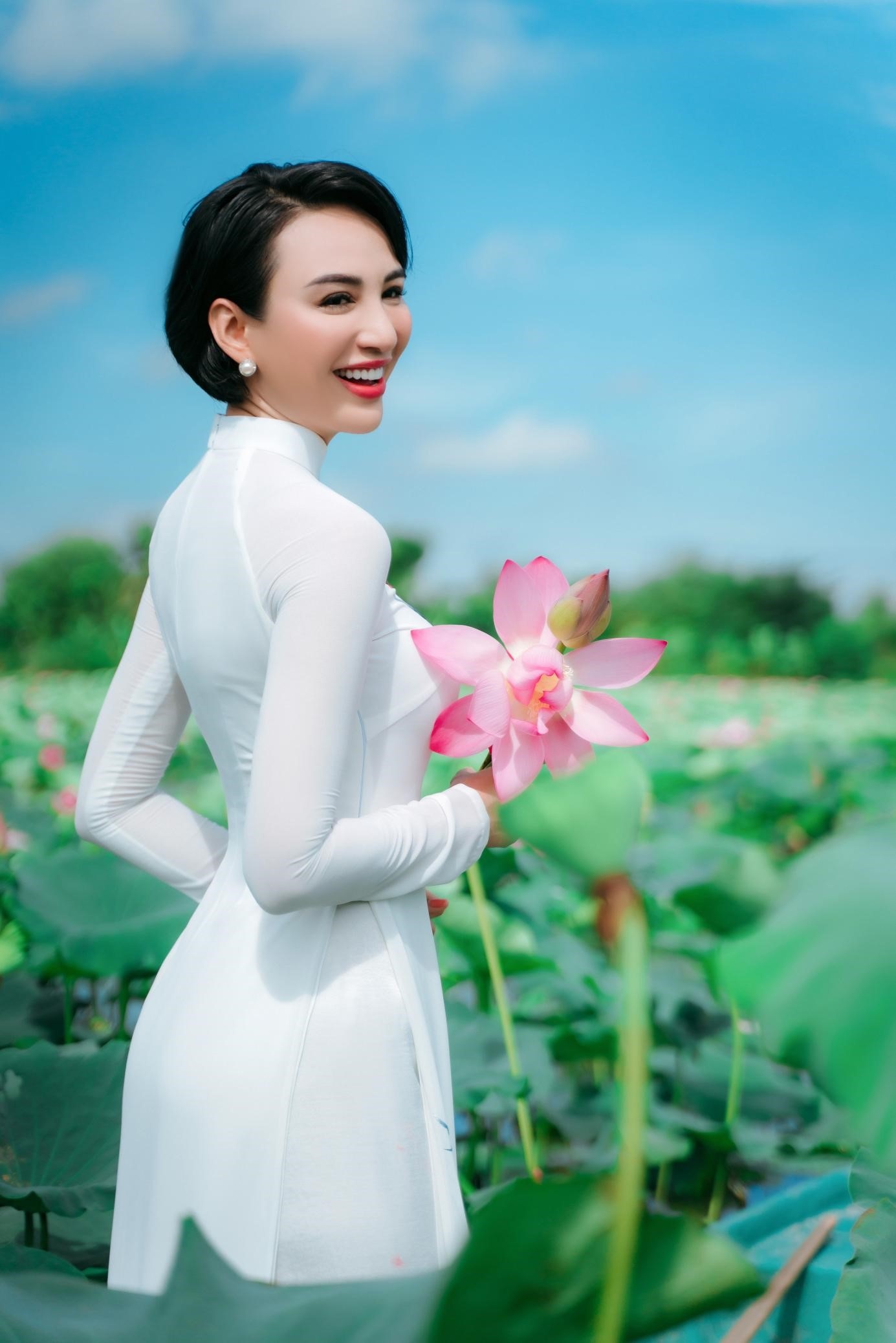 Lễ hội Sen Đồng Tháp ảnh 4 Le hoi Sen Dong Thap anh 4