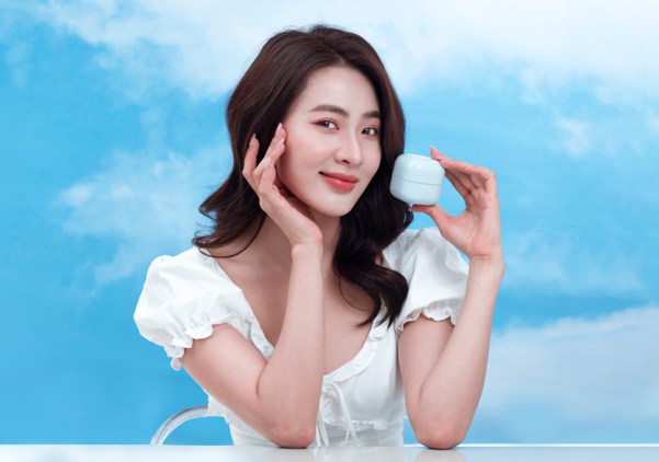 Minh Trang chia se cach duy tri net tuoi tre cho lan da du ban ron hinh anh