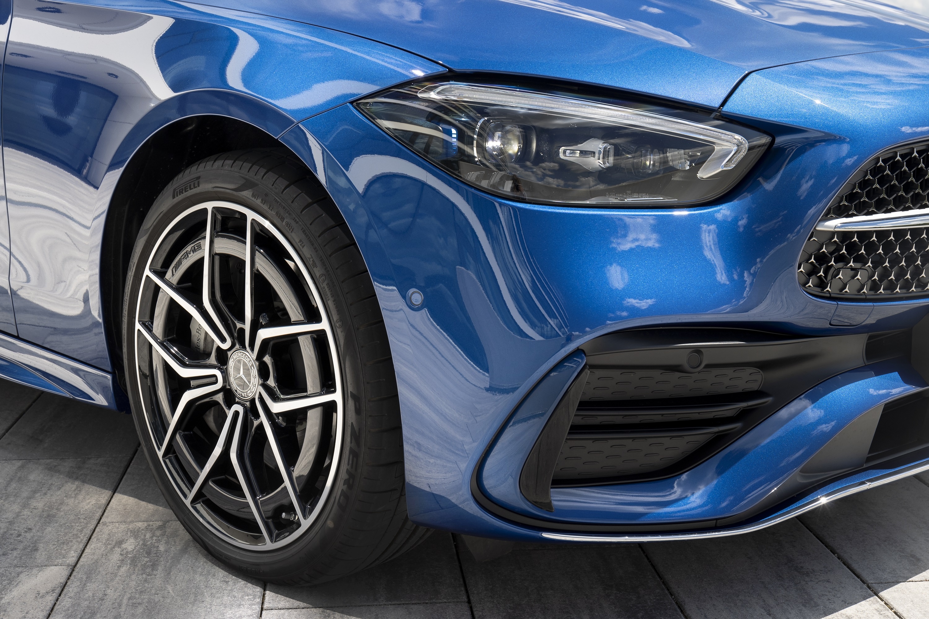 Enter The Comfort Zone,  xe hoi anh 1