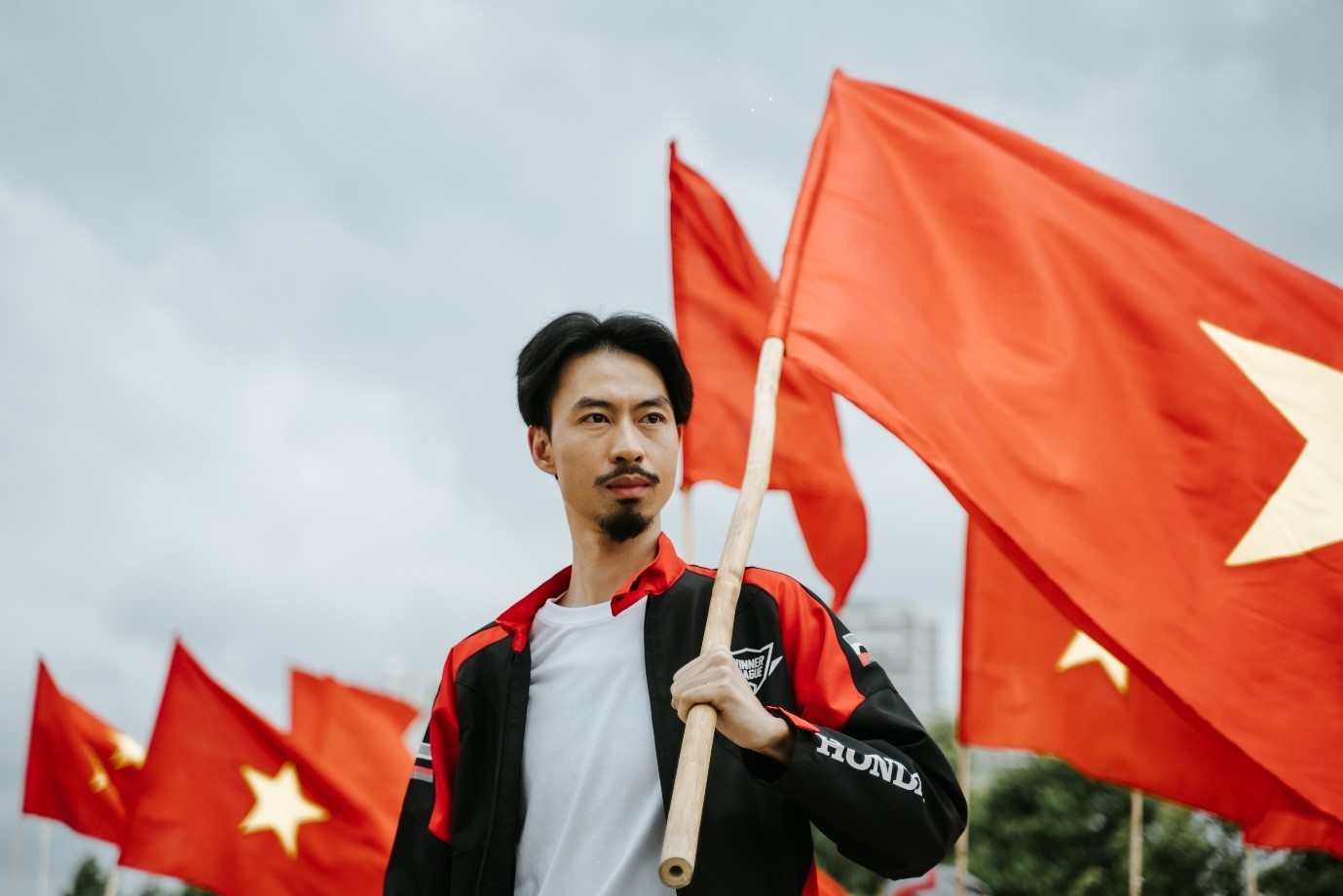 Den Vau goi cam hung 'Viet Nam vo dich' truoc them ban ket SEA Games hinh anh