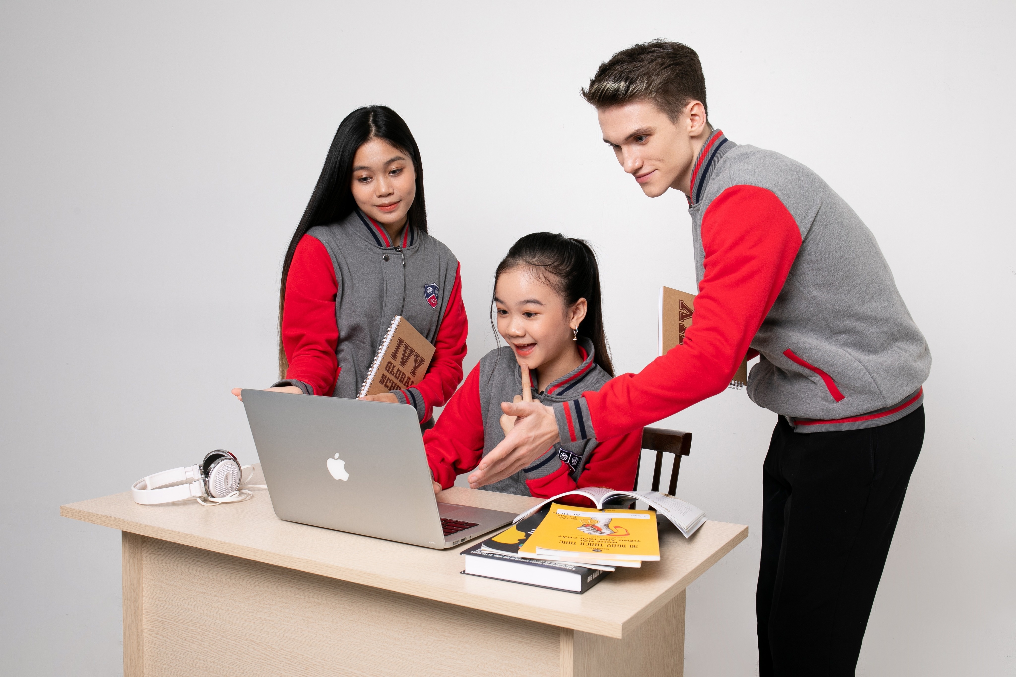 Ivy Global School (IGS) anh 3