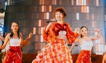 Chill cuoi tuan cung dan sao Vpop tai Vincom Mega Mall Smart City hinh anh