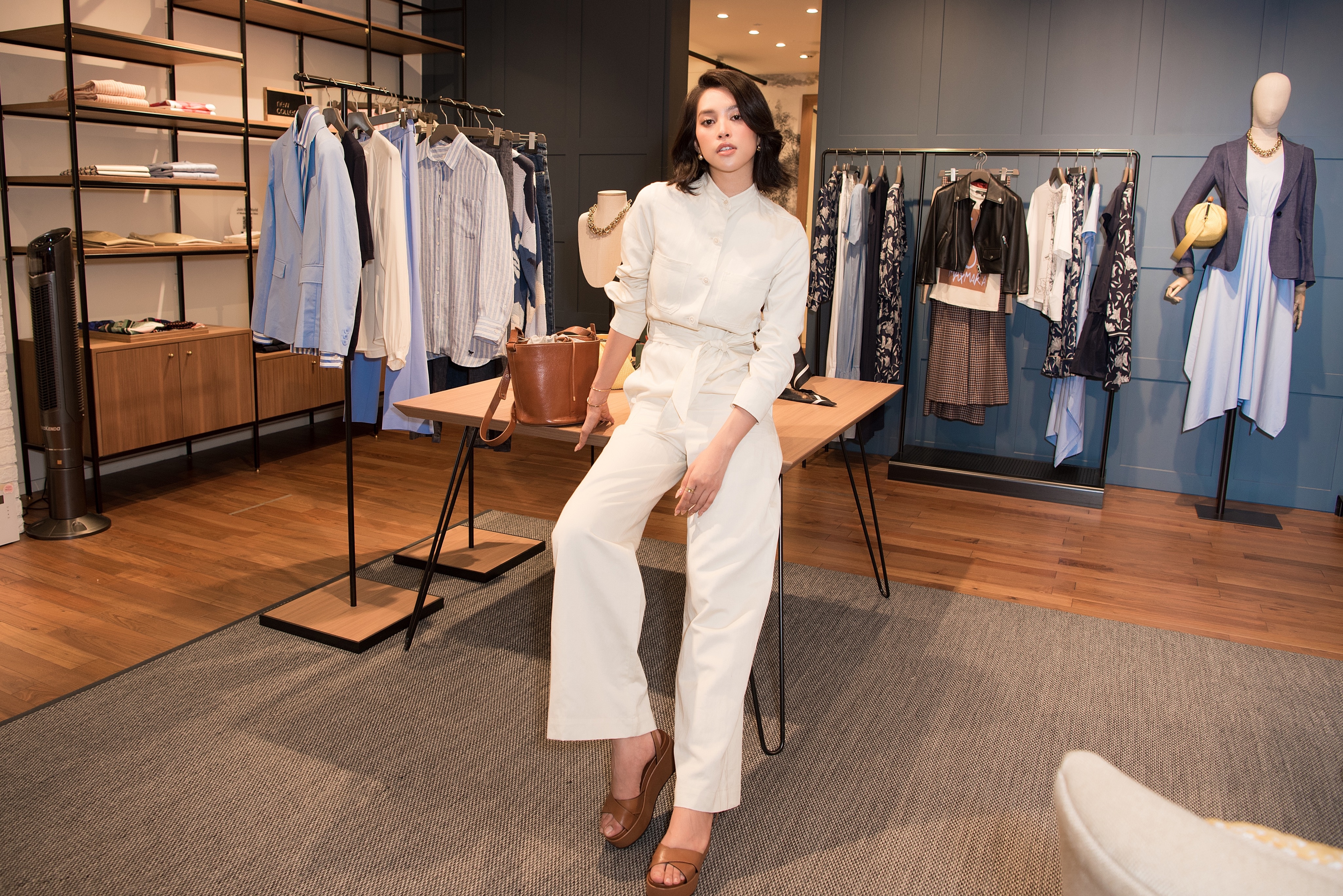 Hoa hau Tieu Vy anh 3