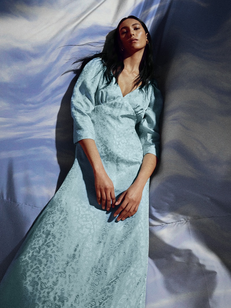 Hoa hau Tieu Vy anh 9